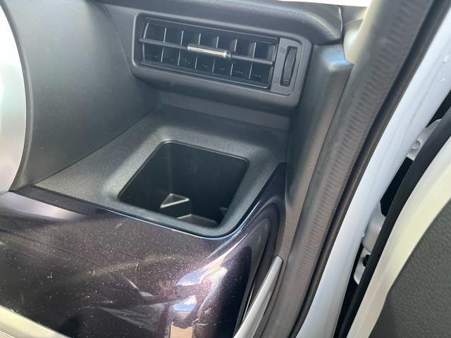 スペーシアカスタム カスタム　ＨＹＢＲＩＤ　ＸＳ　３型　全方位カメラ付きナビ　ＥＴＣ　両側電動スライドドア　衝突被害軽減ブレーキサポート　運転席シートヒーター　スリムサーキュレーター　ヘッドアップディスプレイ　ＬＥＤヘッドライト　アイドリングストップ（44枚目）