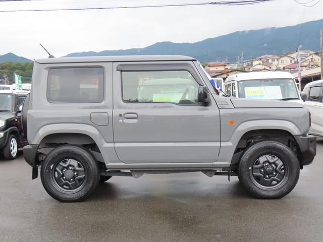 ＸＬ　３型　５ＭＴ　アイドリングストップ　スマートキー　パートタイム４ＷＤ　プッシュスタート　運転席助手席シートヒーター　パワーウィンドウ　ハロゲンヘッドライト（画像14）