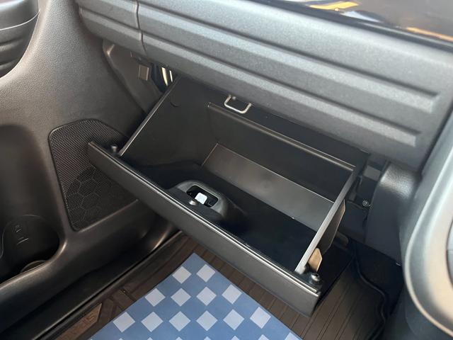 カスタム　ＨＹＢＲＩＤ　ＸＳ　当社社用車ＵＰ　両側電動スライドドア　衝突被害軽減ブレーキサポート　リヤパーキングセンサー　アイドリングストップ　アダプティブクルーズコントロール　スリムサーキュレーター　ＬＥＤヘッドライト（画像32）