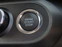 エンジンを掛ける時はプッシュスタート式になります。リモコンキーはかばんの中に入れていてもエンジンを掛けることができます！