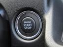エンジンを掛ける時はプッシュスタート式になります。リモコンキーはかばんの中に入れていてもエンジンを掛けることができます！