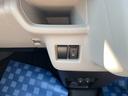 運転席にシートヒーター装備！冬には重宝しますよ！