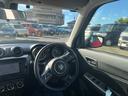 視界が広く前方が見やすいので運転もしやすいです!!交差点等での右折時・左折時に歩行者も見やすいです!!