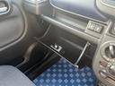 グローブボックスの画像です！車検証入れなどにお使いいただけます！
