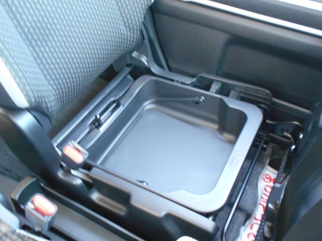 フレアクロスオーバー ＨＹＢＲＩＤ　ＸＳ　衝突被害軽減ブレーキ　純正ナビ　フルセグＴＶ　バックカメラ　アイドリングストップ　プッシュスタート　スマートキー　ＬＥＤヘッドライト　フォグランプ　シートヒーター　パーキングセンサー　１年保証付（31枚目）