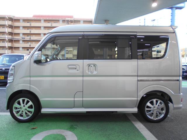 エブリイワゴン PZターボ スペシャル ハイルーフ 3型 衝突軽減ブレーキ リアパーキングセンサー 純正ナビ CD/DVD/Bluetooth対応 バックカメラ ETC 前方ドライブレコーダー 両側電動スライドドア プッシュスタート 1年保証付き(11枚目)