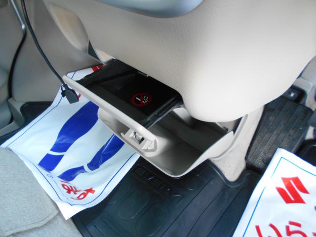 エブリイワゴン PZターボ スペシャル ハイルーフ 3型 衝突軽減ブレーキ リアパーキングセンサー 純正ナビ CD/DVD/Bluetooth対応 バックカメラ ETC 前方ドライブレコーダー 両側電動スライドドア プッシュスタート 1年保証付き(31枚目)