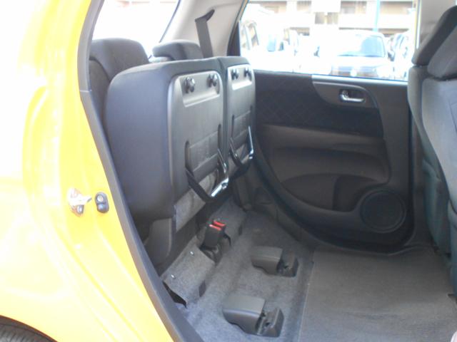 �㕔���Ȃ̍��ʂ����ˏグ�鎖���o���܂��̂ŁA�傫�ȉו����ςގ����o���܂���