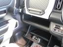 助手席にはグローブBOXが付いております。車検証等の収納にお使いください