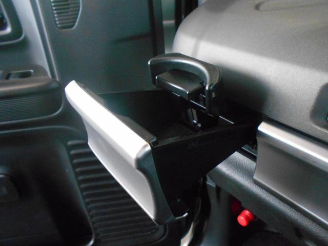 �e��n�m�E�n�e�e�X�C�b�`�ł��I�ڂ����̓X�^�b�t�܂ł��q�ˉ������B