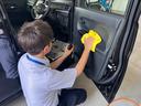 内装も隅々までしっかり拭きあげてご納車いたします!