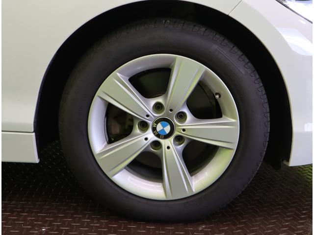 １シリーズ １１８ｄ　スポーツ／走行２９８００ｋｍ／　純正ＨＤＤナビ／Ｂカメラ／クルコン／インテリジェントセーフティ／キーレス／ミラー一体型ＥＴＣ／革巻ステア／オートＬＥＤ／ミラーウインカー／１６ＡＷ／８ＡＴ（67枚目）