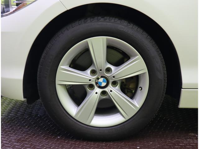 １シリーズ １１８ｄ　スポーツ／走行２９８００ｋｍ／　純正ＨＤＤナビ／Ｂカメラ／クルコン／インテリジェントセーフティ／キーレス／ミラー一体型ＥＴＣ／革巻ステア／オートＬＥＤ／ミラーウインカー／１６ＡＷ／８ＡＴ（70枚目）