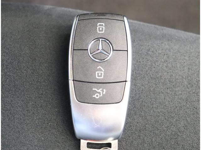 ＧＬＢ ＧＬＢ１８０　ＡＭＧライン／ワンオーナー／サンルーフ／　フルセグナビ／全方位モニター／ハーフレザー／レーダーセーフティＰＧ／ＥＴＣ／スマートキー／パドルシフト／Ｐバックドア／オートＬＥＤ／サンルーフ／ルーフレール／ＡＭＧ１９ＡＷ／７ＡＴ（26枚目）