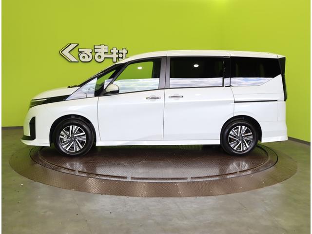 セレナ e-パワー ハイウェイスターV/Fスポイラー/8人乗/ 9型フルセグナビ/両側自動ドア/インテリキー/プロパイロット/車線逸脱抑制/エマブレ/革巻ステア/ETC/Fスポイラー/ミラーウインカー/F&Rソナー/オートLED/16AW/8人乗(9枚目)