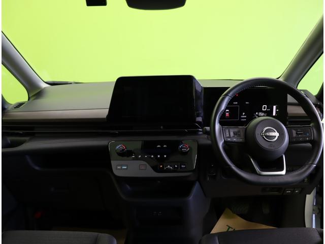 セレナ e-パワー ハイウェイスターV/Fスポイラー/8人乗/ 9型フルセグナビ/両側自動ドア/インテリキー/プロパイロット/車線逸脱抑制/エマブレ/革巻ステア/ETC/Fスポイラー/ミラーウインカー/F&Rソナー/オートLED/16AW/8人乗(10枚目)