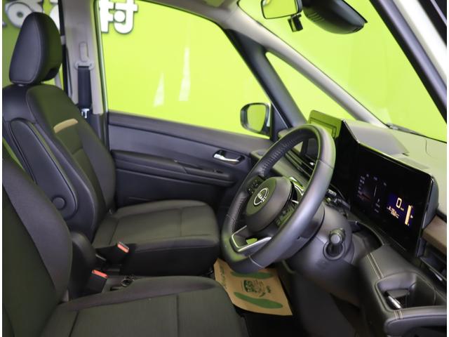 セレナ e-パワー ハイウェイスターV/Fスポイラー/8人乗/ 9型フルセグナビ/両側自動ドア/インテリキー/プロパイロット/車線逸脱抑制/エマブレ/革巻ステア/ETC/Fスポイラー/ミラーウインカー/F&Rソナー/オートLED/16AW/8人乗(29枚目)