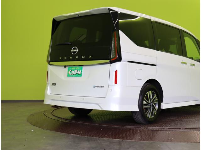 セレナ e-パワー ハイウェイスターV/Fスポイラー/8人乗/ 9型フルセグナビ/両側自動ドア/インテリキー/プロパイロット/車線逸脱抑制/エマブレ/革巻ステア/ETC/Fスポイラー/ミラーウインカー/F&Rソナー/オートLED/16AW/8人乗(62枚目)