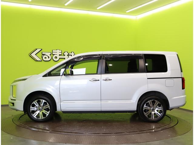 デリカD:5 P/走行8800km/8人乗/ディーゼルTB/4WD/ 10型フルセグナビ/マルチアラウンドM/両側自動ドア/スマートキー/ETC/革調シートカバー/アダプティブクルコン/BSW/LDW/オートハイビーム/LED/18AW/CVT/4WD/8人乗(9枚目)