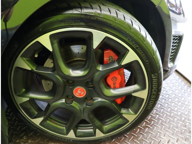 アバルト595 コンペティツィオーネ/走行16100km/ ディスプレイオーディオ/キーレス/革巻ステア/パドルシフト/ハーフレザー/HIDライト/Rソナー/レッドキャリパー/17AW/5AT(46枚目)