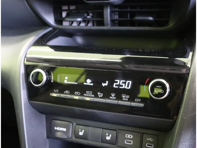 ヤリスクロス ハイブリッドＺ／パノラミックビュー／　Ｄオーディオ／パノラミックビュー／ハーフレザー／Ｐシートヒーター／クルコン／プリクラッシュ／ＢＳＭ／ＰＫＳＢ／革巻ステア／スマートキー／オートＬＥＤ／１８ＡＷ／ＣＶＴ（16枚目）