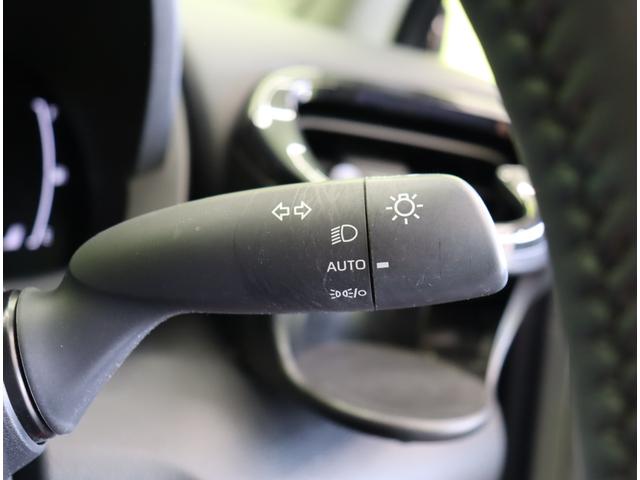 ヤリスクロス ハイブリッドＺ／パノラミックビュー／　Ｄオーディオ／パノラミックビュー／ハーフレザー／Ｐシートヒーター／クルコン／プリクラッシュ／ＢＳＭ／ＰＫＳＢ／革巻ステア／スマートキー／オートＬＥＤ／１８ＡＷ／ＣＶＴ（23枚目）