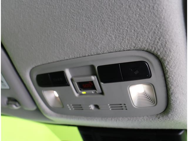 ヤリスクロス ハイブリッドＺ／パノラミックビュー／　Ｄオーディオ／パノラミックビュー／ハーフレザー／Ｐシートヒーター／クルコン／プリクラッシュ／ＢＳＭ／ＰＫＳＢ／革巻ステア／スマートキー／オートＬＥＤ／１８ＡＷ／ＣＶＴ（28枚目）