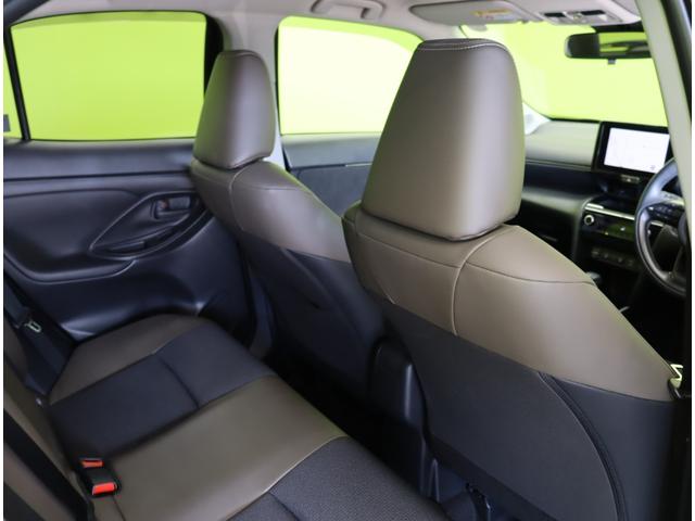 ヤリスクロス ハイブリッドＺ／パノラミックビュー／　Ｄオーディオ／パノラミックビュー／ハーフレザー／Ｐシートヒーター／クルコン／プリクラッシュ／ＢＳＭ／ＰＫＳＢ／革巻ステア／スマートキー／オートＬＥＤ／１８ＡＷ／ＣＶＴ（37枚目）