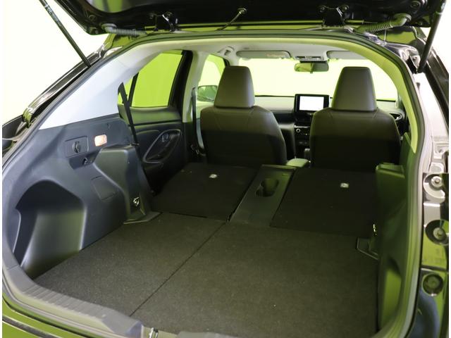 ヤリスクロス ハイブリッドＺ／パノラミックビュー／　Ｄオーディオ／パノラミックビュー／ハーフレザー／Ｐシートヒーター／クルコン／プリクラッシュ／ＢＳＭ／ＰＫＳＢ／革巻ステア／スマートキー／オートＬＥＤ／１８ＡＷ／ＣＶＴ（42枚目）