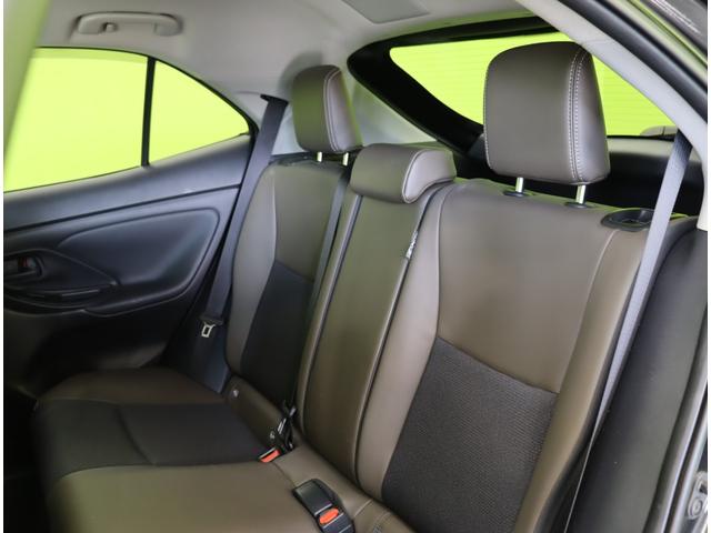 ヤリスクロス ハイブリッドＺ／パノラミックビュー／　Ｄオーディオ／パノラミックビュー／ハーフレザー／Ｐシートヒーター／クルコン／プリクラッシュ／ＢＳＭ／ＰＫＳＢ／革巻ステア／スマートキー／オートＬＥＤ／１８ＡＷ／ＣＶＴ（43枚目）