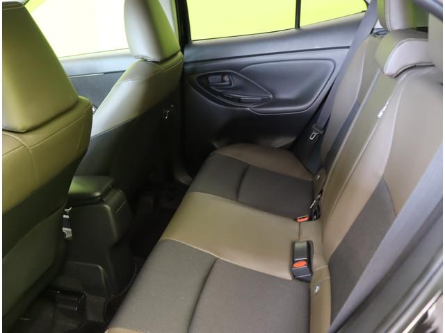 ヤリスクロス ハイブリッドＺ／パノラミックビュー／　Ｄオーディオ／パノラミックビュー／ハーフレザー／Ｐシートヒーター／クルコン／プリクラッシュ／ＢＳＭ／ＰＫＳＢ／革巻ステア／スマートキー／オートＬＥＤ／１８ＡＷ／ＣＶＴ（44枚目）