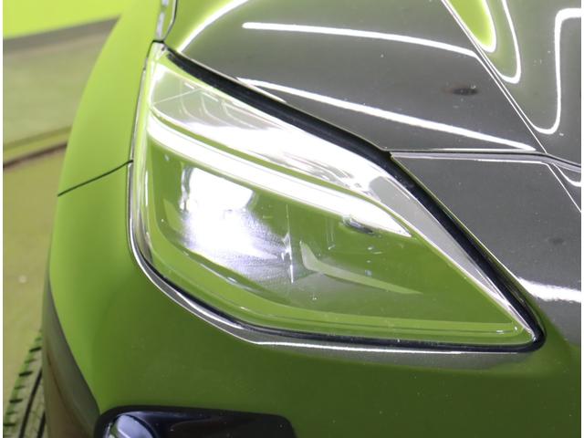 ヤリスクロス ハイブリッドＺ／パノラミックビュー／　Ｄオーディオ／パノラミックビュー／ハーフレザー／Ｐシートヒーター／クルコン／プリクラッシュ／ＢＳＭ／ＰＫＳＢ／革巻ステア／スマートキー／オートＬＥＤ／１８ＡＷ／ＣＶＴ（52枚目）