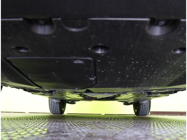 ヤリスクロス ハイブリッドＺ／パノラミックビュー／　Ｄオーディオ／パノラミックビュー／ハーフレザー／Ｐシートヒーター／クルコン／プリクラッシュ／ＢＳＭ／ＰＫＳＢ／革巻ステア／スマートキー／オートＬＥＤ／１８ＡＷ／ＣＶＴ（63枚目）