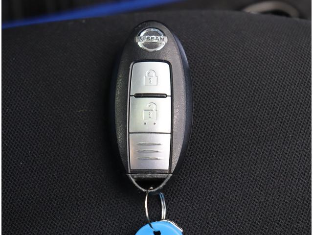 ノート e-パワー X Vセレクション/ワンオーナー/ フルセグSDナビ/アラウンドビュー/インテリジェントルームミラー/エマブレ/車線逸脱警報/インテリキー/ミラーウインカー/オートLED/コーナーセンサー/15AW(20枚目)