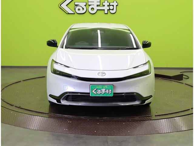 プリウス Z/走行11700km/セーフティセンス/19AW/ 12.3型Dオーデイオ/パノラミックビュー/黒合皮/Dインナーミラー/革巻ステア/スマートキー/セーフティセンス/BSM/ワイヤレス充電/Pバックドア/クリアランスソナー/LED/19AW/CVT(3枚目)