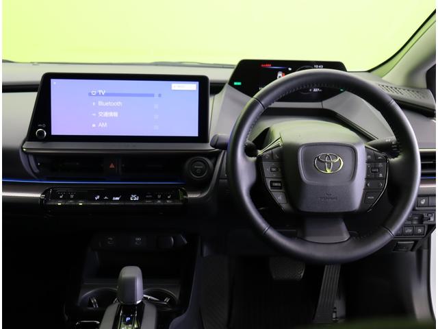 プリウス Z/走行11700km/セーフティセンス/19AW/ 12.3型Dオーデイオ/パノラミックビュー/黒合皮/Dインナーミラー/革巻ステア/スマートキー/セーフティセンス/BSM/ワイヤレス充電/Pバックドア/クリアランスソナー/LED/19AW/CVT(11枚目)
