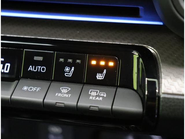 プリウス Z/走行11700km/セーフティセンス/19AW/ 12.3型Dオーデイオ/パノラミックビュー/黒合皮/Dインナーミラー/革巻ステア/スマートキー/セーフティセンス/BSM/ワイヤレス充電/Pバックドア/クリアランスソナー/LED/19AW/CVT(17枚目)