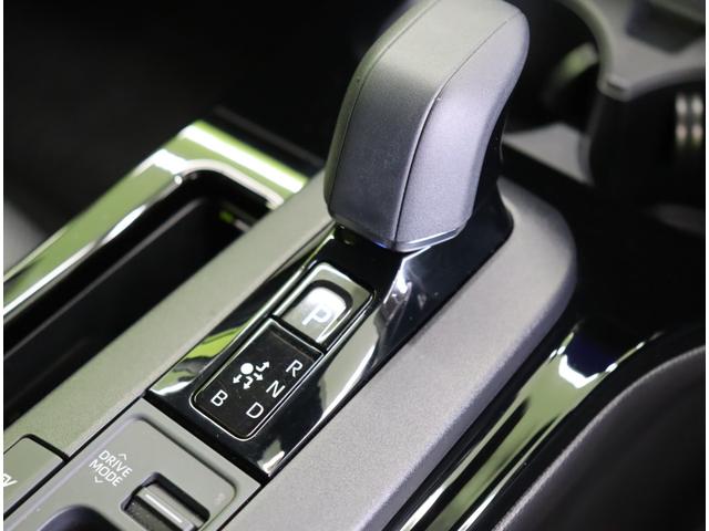 プリウス Z/走行11700km/セーフティセンス/19AW/ 12.3型Dオーデイオ/パノラミックビュー/黒合皮/Dインナーミラー/革巻ステア/スマートキー/セーフティセンス/BSM/ワイヤレス充電/Pバックドア/クリアランスソナー/LED/19AW/CVT(18枚目)