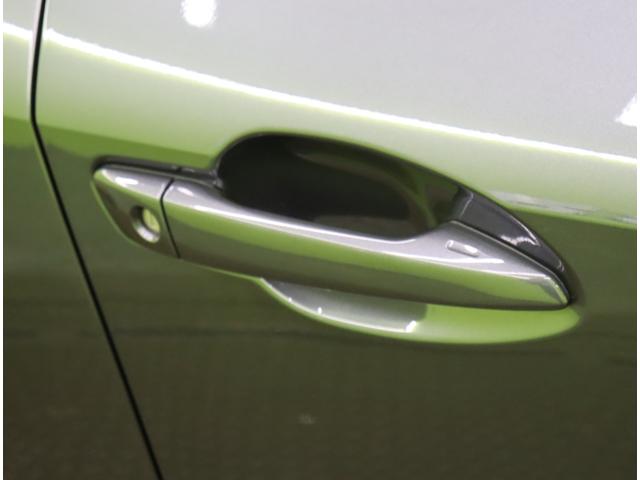 IS IS300h バージョンL/走行12100km/ 10.25型フルセグナビ/パノラミックビュー/赤革エアシート/レーダークルーズ/プリクラッシュ/BSM/PKSB/スマートキー/パドルシフト/ETC/ドラレコ/オートLED/19AW/CVT(58枚目)