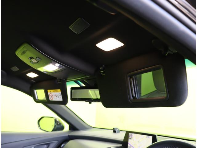 ★バニティ―ミラー（ライト付）付サンバイザー！★