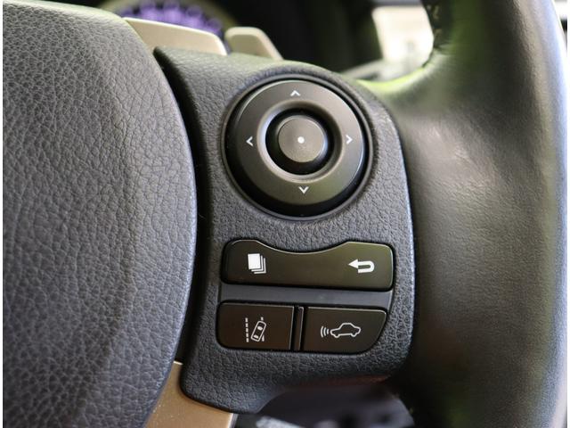 ＩＳ ＩＳ３００ｈ　バージョンＬ／ダウンサス／茶本革／　フルセグナビ／Ｂカメラ／茶革エアシート／レーダークルーズ／マークレビンソン／ＢＳＭ／パドルシフト／スマートキー／クリアランスソナー／オートＬＥＤ／ダウンサス／１７ＡＷ／ＣＶＴ（25枚目）