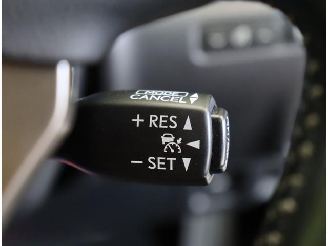 ＩＳ ＩＳ３００ｈ　バージョンＬ／ダウンサス／茶本革／　フルセグナビ／Ｂカメラ／茶革エアシート／レーダークルーズ／マークレビンソン／ＢＳＭ／パドルシフト／スマートキー／クリアランスソナー／オートＬＥＤ／ダウンサス／１７ＡＷ／ＣＶＴ（28枚目）