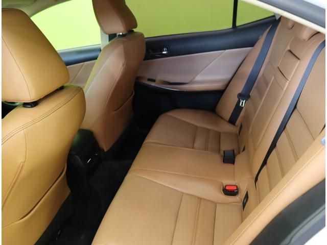 ＩＳ ＩＳ３００ｈ　バージョンＬ／ダウンサス／茶本革／　フルセグナビ／Ｂカメラ／茶革エアシート／レーダークルーズ／マークレビンソン／ＢＳＭ／パドルシフト／スマートキー／クリアランスソナー／オートＬＥＤ／ダウンサス／１７ＡＷ／ＣＶＴ（46枚目）