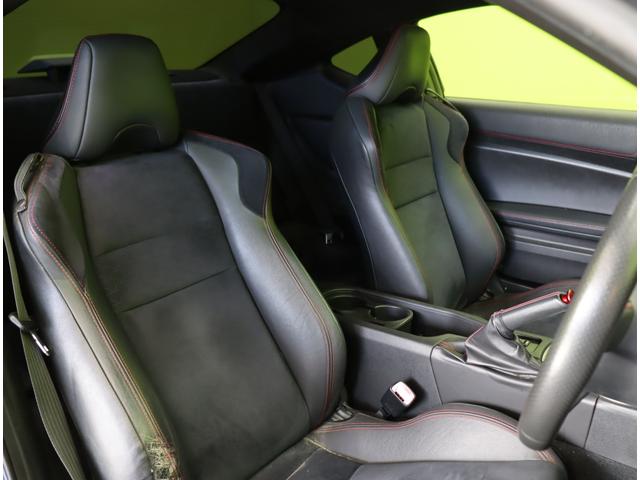 ８６ ＧＴリミテッド／６速ＭＴ／モデリスタエアロ／　フルセグナビ／Ｂカメラ／スマートキー／ＥＴＣ／ドラレコ／革巻ステア／電格ミラー／オートＨＩＤ／ＢＬＩＴＺタワーバー／モデリスタエアロ／１７ＡＷ／６速ＭＴ（30枚目）