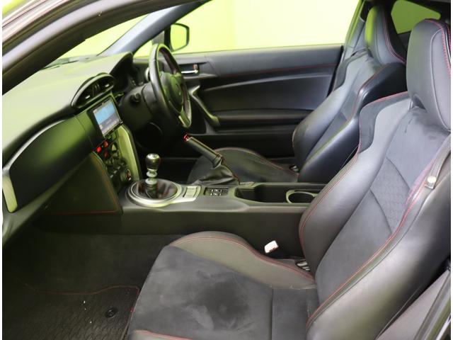 ８６ ＧＴリミテッド／６速ＭＴ／モデリスタエアロ／　フルセグナビ／Ｂカメラ／スマートキー／ＥＴＣ／ドラレコ／革巻ステア／電格ミラー／オートＨＩＤ／ＢＬＩＴＺタワーバー／モデリスタエアロ／１７ＡＷ／６速ＭＴ（37枚目）