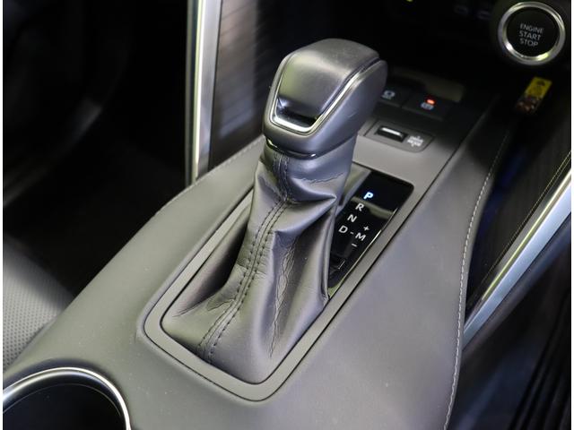 ハリアー Ｚ　レザーパッケージ／ワンオーナー／調光パノラマルーフ／　１２．３型フルセグナビ／Ｂカメラ／Ｄインナーミラー／黒革シート／レーダークルーズ／プリクラッシュ／ＢＳＭ／ＰＫＳＢ／スマートキー／Ｐバックドア／調光パノラマルーフ／ＬＥＤ／１９ＡＷ／ＣＶＴ（18枚目）