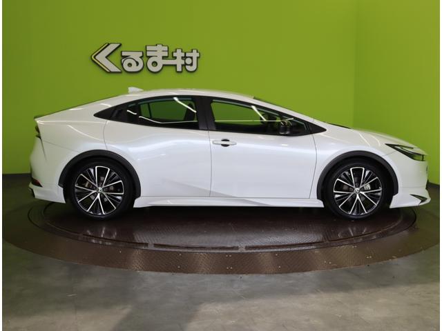 プリウス G/走行12000km/モデリスタエアロ/ 8型フルセグナビ/パノラミックビューM/シートヒーター/レーダークルーズ/プリクラッシュ/BSM/PKSB/革巻ステア/クリアランスソナー/モデリスタエアロ/LED/19AW/CVT(5枚目)