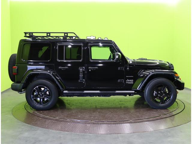 ジープ・ラングラーアンリミテッド サハラ／ワンオーナー／　フルセグナビ／Ｆ＆Ｂカメラ／黒革シート／アダプティブクルーズ／スマートキー／自動緊急ブレーキ／ブラインドスポット／オートＬＥＤ／ルーフラック／社外Ｆバンパー＆ステップ／１８ＡＷ／８ＡＴ（5枚目）