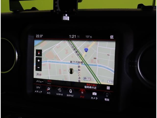 ジープ・ラングラーアンリミテッド サハラ／ワンオーナー／　フルセグナビ／Ｆ＆Ｂカメラ／黒革シート／アダプティブクルーズ／スマートキー／自動緊急ブレーキ／ブラインドスポット／オートＬＥＤ／ルーフラック／社外Ｆバンパー＆ステップ／１８ＡＷ／８ＡＴ（13枚目）