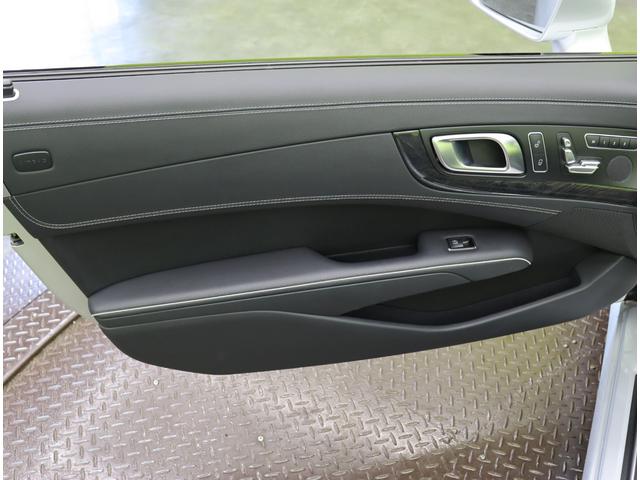 ＳＬ ＳＬ３５０／ＡＭＧスポーツＰＫＧ／走行３５６００ｋｍ／　マジックスカイバリオルーフ／フルセグナビ／Ｂカメラ／黒革エアシート／スマートキー／プレセーフブレーキ／ブラインドスポット／レーンキープ／ＨＩＤライト／ＡＭＧ２０ＡＷ／７ＡＴ（41枚目）
